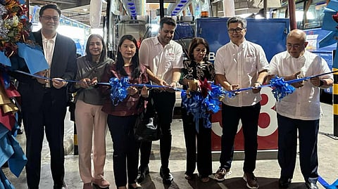 CUTTING the ribbon during the launch of daily trips by Genesis Transport Service Inc. between PITX and Clark International Airport via NAIA Terminal 3 and SM City Clark are (from left) Noel Manankil, president and CEO of Luzon International Premiere Airport Development Corp., Bases Conversion and Development Authority vice president for Treasury and Project Finance Madonna Cinco, BCDA vice president Atty. Maria Soledad San Pablo, PITX chief operating officer Mohit Malhi, Genesis Transport Service Inc. president Riza Moises, PITX president Jaime Raphael Feliciano and LTFRB chairperson Vigor D. Mendoza II.