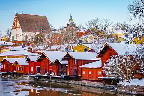 Visitors to Finland’s Lakeland can learn to “chill like a Finn,” embracing lakeside cottages, forest walks, and traditional saunas away from screens and city life.