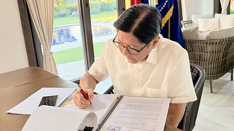 PRESIDENT Ferdinand Marcos Jr. signs an executive order declaring a national
emergency after repeatedly denying there’s a prevailing fuel crisis.