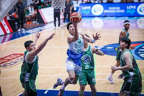 RICCI Rivero carves a 40-point masterpiece to lead Phoenix to a 133-105 win over Terrafirma in the PBA Commissioner’s Cup on Wednesday.
