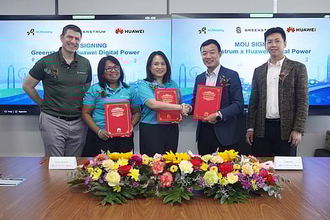PARTNERS from Greenstrum, ACMobility and Huawei have signed agreements during the collaboration announcement. Shown are (from left): Carl Decloedt, chief operating officer, Greenstrum; Sharyn Jacobsen, Group Chief Finance Officer, ACMobility; Carla Buencamino, head of Mobility Infrastructure, ACMobility; Cody Guo, CEO, Huawei Digital Power-Philippines; and Jeremy Zou, vice president, Huawei Digital Power-Philippines.