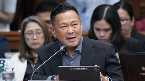 SENATOR JV Ejercito
