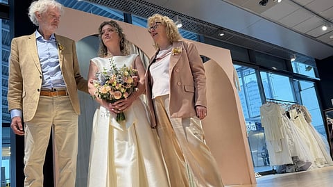 Dutch bride opts for recycled wedding