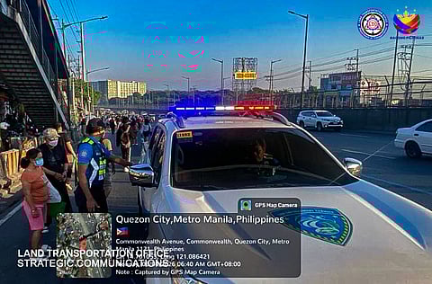 LTO enforcers give free rides to Quezon City commuters