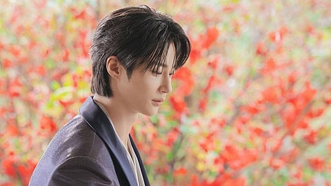 BYEON Woo Seok plays Prince Yi Wan in ‘Perfect Crown.’