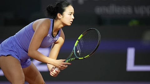 ALEX Eala plays her heart out despite suffering a 6-1, 6-4 loss to Leylah Fernandez in the Round of 32 of the Stuttgart Open on Tuesday.
