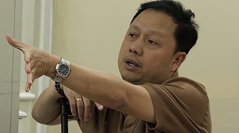 THE arrest of former Ako Bicol Partylist Rep. Elizaldy Co in Prague sends political shockwaves back home, with minority lawmakers arguing his alleged role in budget irregularities from 2023 to 2025 points to a broader web that could reignite impeachment efforts against President Ferdinand Marcos Jr.