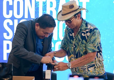 Kuya Kim Atienza with busnessman friend Joey Marcelo