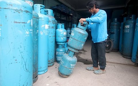 DOF, BIR issue guidelines on fuel tax suspension