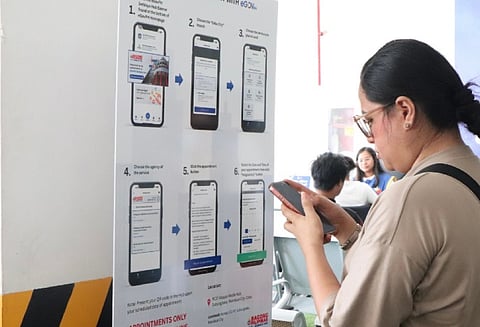 A netizen enrolling in eGov app.