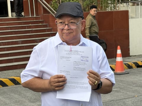 San Pablo City Mayor Najie Gapangada at the Office of the Ombudsman this Monday to file a criminal complaint against his Vice Mayor Justin Colago for allegedly hiring "ghost employees" under his office