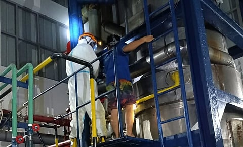 Ice plant ammonia leak forces evacuations