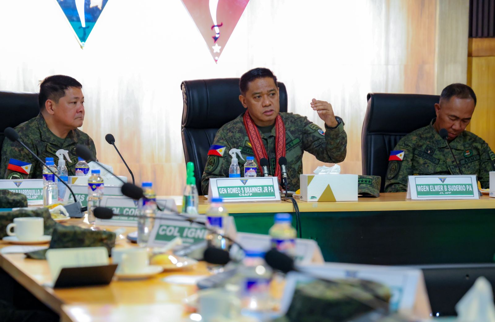 AFP chief visits 1st Infantry Division, honors troops