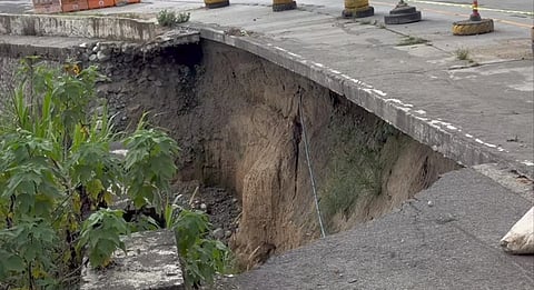 DPWH Secretary Vince Dizon orders the immediate repair of the collapsed Marcos Highway section in Taloy Sur, Tuba, Benguet, after months of delays. The four-month rehabilitation aims to prevent further erosion, ensure motorist safety, and fully restore this vital route linking Benguet, La Union, and other Cordillera provinces to Baguio City.