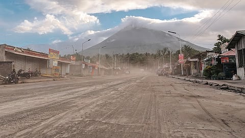 More than 1,200 hectares at risk from Mayon ashfall