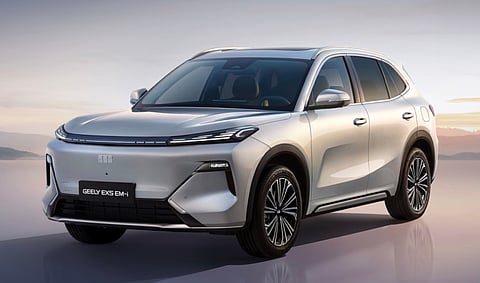 GEELY Cainta hosted the week-long SM Megamall display of the EX5 EM-i plug-in hybrid SUV.