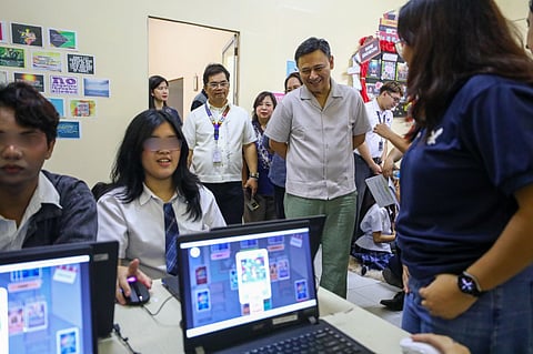 IN PHOTOS | Education Secretary Sonny Angara underscores the Department of Education’s commitment to learner well-being through the YAKAP at Kalinga Caravan, a joint initiative with PhilHealth that delivers free medical services directly to schools. By institutionalizing these on-site consultations and treatments, Angara aims to ensure that healthcare burdens do not hinder the academic success or health of learners, teachers, and parents.