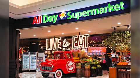 ALLDAY is proud to offer an elevated in-store customer experience through a combination of store aesthetics, comfort, accessibility and convenience.