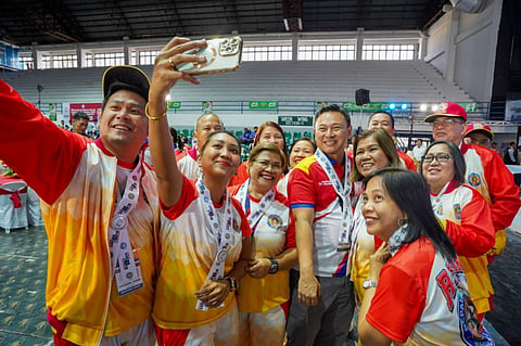 IN PHOTOS: Education Secretary Sonny Angara lauded the provincial government of Agusan del Sur for rolling out its “Libreng Sakay” transportation program and free tourism activities for delegates of the 66th Palarong Pambansa. The initiative provides free rides through e-buses and tricycles across playing venues to help make travel easier, safer, and more convenient for athletes, coaches, teachers, and spectators.
Apart from transportation assistance, delegates may also enjoy complimentary tours to several cultural and eco-tourism destinations across Agusan del Sur and neighboring Surigao del Sur.
