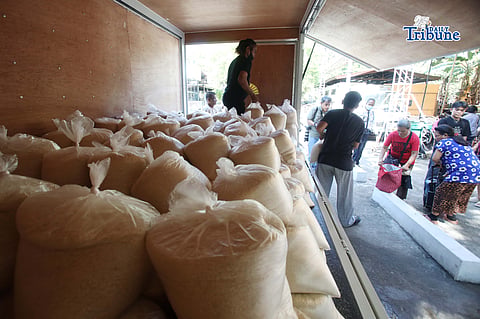 (May 20 2026) People from vulnerable sectors and lower-middle-income, on Wednesday morning May 20 2026 queue to buy the government’s P20 per kilo rice program known as Banteng Bigas Meron Na at the Department of Agriculture–Bureau of Animal Industry (DA-BAI) office in Quezon City. The program is accessible in around 900 Kadiwa ng Pangulo outlets nationwide, bringing relief to both vulnerable sectors and lower-middle-income households amid rising food costs. A 73-year-old senior citizen was killed and a sidewalk vendor was injured early Wednesday, May 20, 2026, when a pickup truck plowed into a crowd waiting in line for the government's subsidized PHP20-per-kilo rice program in Quezon City. The incident happened around 3:45 a.m. along Visayas Avenue in Barangay Vasra, outside the Department of Agriculture–Bureau of Animal Industry (DA-BAI) office. The victims were waiting on the sidewalk hours before the subsidized rice operations were set to begin when the driver of a black pickup truck allegedly lost control of the vehicle. The elderly victim, who was seated while waiting in line, sustained severe injuries and was declared dead on arrival at the nearest hospital in Quezon City. Photo/Analy Labor