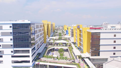 SM Offices’ 10-tower Clark Tech Hub is designed specifically for business process outsourcing firms, providing cutting-edge facilities tailored to high-tech operations. The property also features the NU Clark Campus, an SMX Convention Center, hotels, a transport terminal, and, soon, a railway station, providing businesses within the complex with exceptional recruitment opportunities, ease of access and convenience.