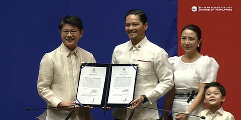 Cebu 5th District Rep. Vincent Franco "Duke" Frasco was sworn in as the 14th Deputy Speaker of the House of Representatives this Monday, 25 May.