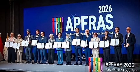 Benavidez honored at Asia-Pacific food summit