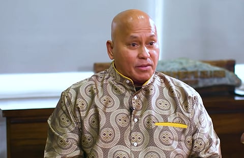 Political analyst Ronald Llamas questions the rationale behind the Philippine Senate’s online voting proposal, arguing it appears tailored to benefit Sen. Ronald “Bato” dela Rosa and contradicts Senate rules, constitutional principles, and the force majeure basis used during the COVID-19 pandemic.