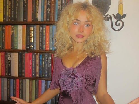 Fear behind the fame: Sabrina Carpenter seeks protection after alarming stalker incident
