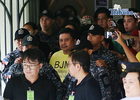 (June 02 2026) Senator Jinggoy Estrada heavily guarded when he arrived at Sadiganbayan Second Division on Tuesday June 2 2026, for the arraignment of his graft case over the alleged flood control kickback scheme. The Sandiganbayan Second Division on Tuesday postponed the arraignment of graft cases against Sen. Jinggoy Estrada moved to Thursday morning June 4 2026. Photo/Analy Labor