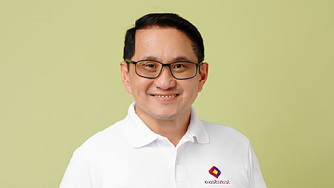 EastWest, SMU graduate 80 bankers