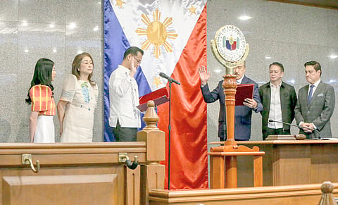 NO more Senator Sherwin Gatchalian is declared Senate President during the special plenary session at the Senate of the Philippines in Pasay, Metro Manila on 17 June, officially replacing Senator Alan Peter Cayetano at the helm of the chamber with 13 votes.