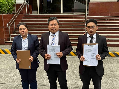 A group of lawyers and doctors have filed a motion for reconsideration on the decision of the Office of the Ombudsman to dismiss the criminal complaints against Executive Secretary Ralph Recto and former PhilHealth President Emmanuel Ledesma.