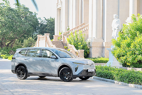 VF MPV 7 is a seven-seat electric MPV built with features for wet-season family driving.