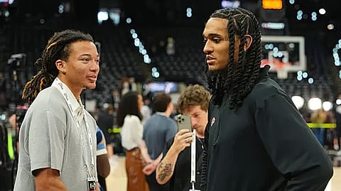 KINGSTON Fleming talking to Philippines’ very own Jordan Clarkson.