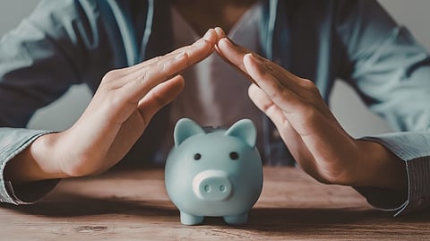 8 in 10 Filipinos worried about financial future, study finds