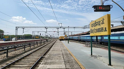 Chandigarh to Udaipur train number, stoppages, time table & everything you need to know