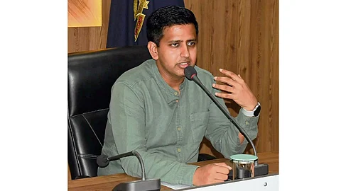 Deputy Commissioner Dr. Himanshu Aggarwal