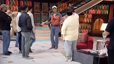 Scuffle between two actors on The Kapil Sharma Show set