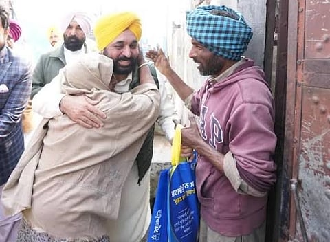 Mann govt provides home-delivered complete ration package