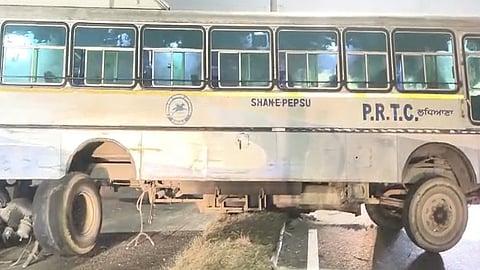 Wheels from running PRTC bus comes out near Chogitti Flyover