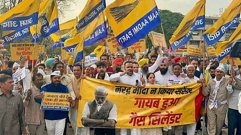 AAP protest against LPG price hike and shortage in Chandigarh