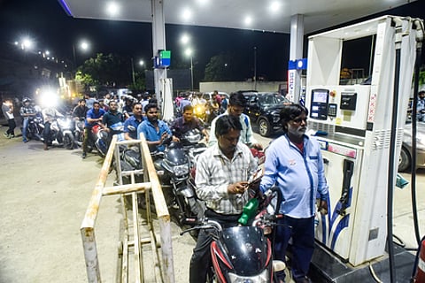 Centre slashes excise duty on petrol and diesel