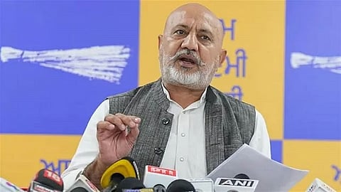 Baltej Pannu slams Amit Shah, exposes Raghav Chadha