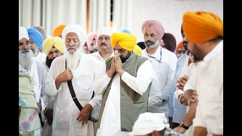 CM Mann bows at Gurdwara Jyotisar Sahib
