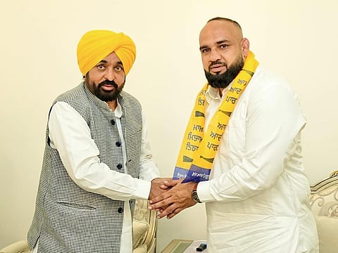 Kabaddi star Sandeep Luddhar joins AAP, boosts party’s sports outreach