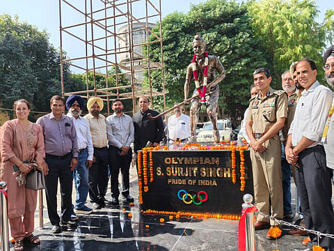 Legendary Olympian Surjit Singh's statue unveiled in Jalandhar