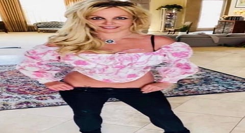 Britney Spears announces pregnancy days after subtly revealing she's married
