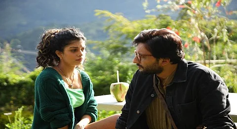 IANS Review: 'Bloody Brothers': More British than Indian (IANS Rating: **1/2)