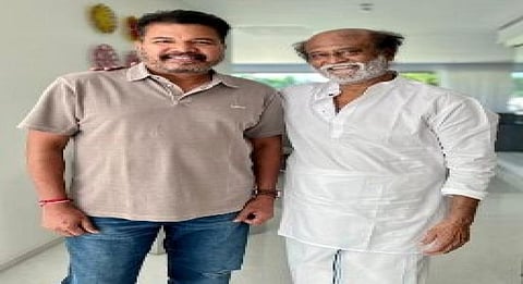 Director Shankar calls on Rajini as blockbuster 'Sivaji' completes 15 years!